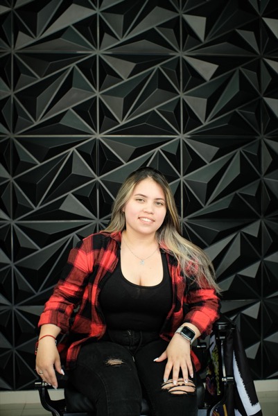 Laura Pacheco, barbera profesional